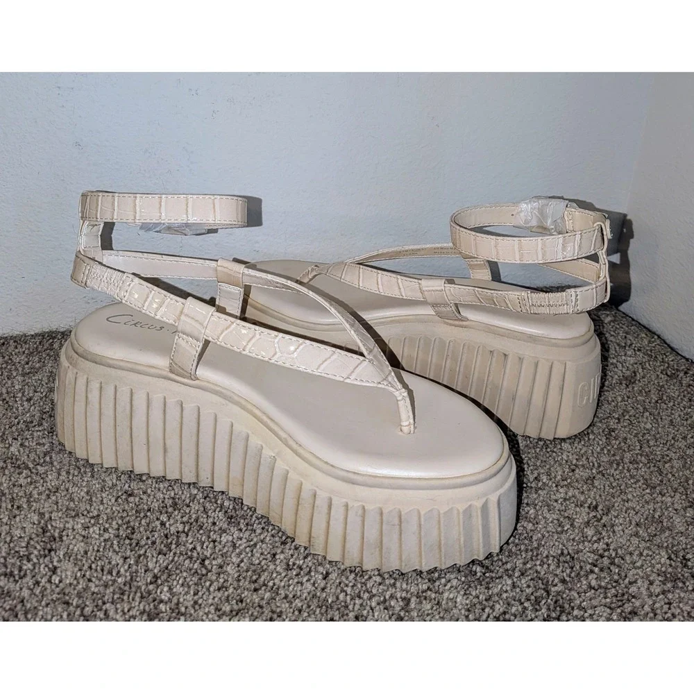 Circus NY Platform Sandals Ankle Strap‎ Thong Trendy Shoes Sz. 7 NEW READ